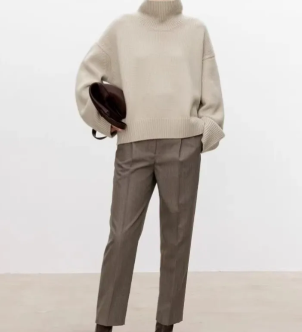 Anneliese | Cable-Knit Turtleneck Sweater