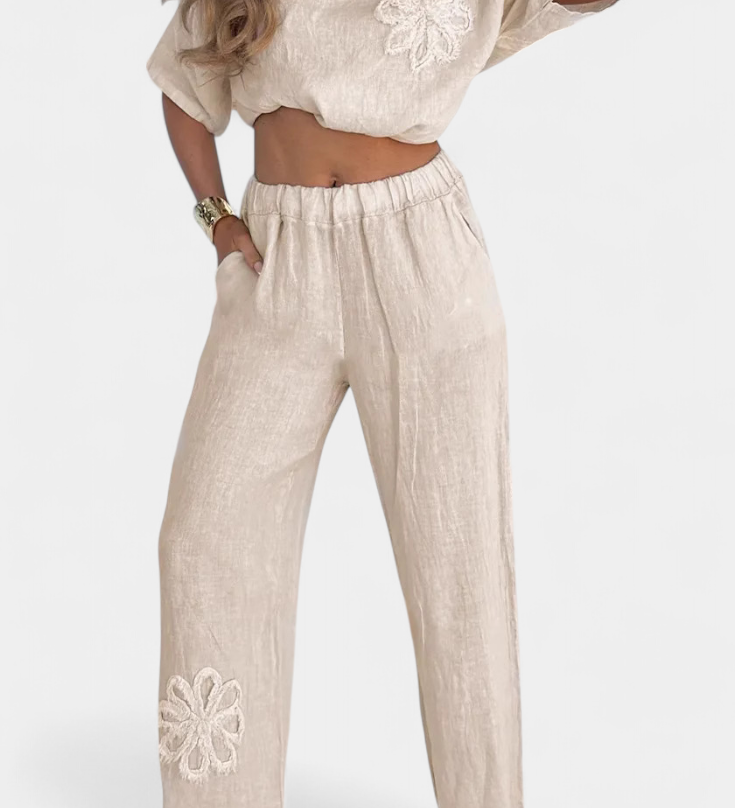 Natalia | Embroidered Linen Set