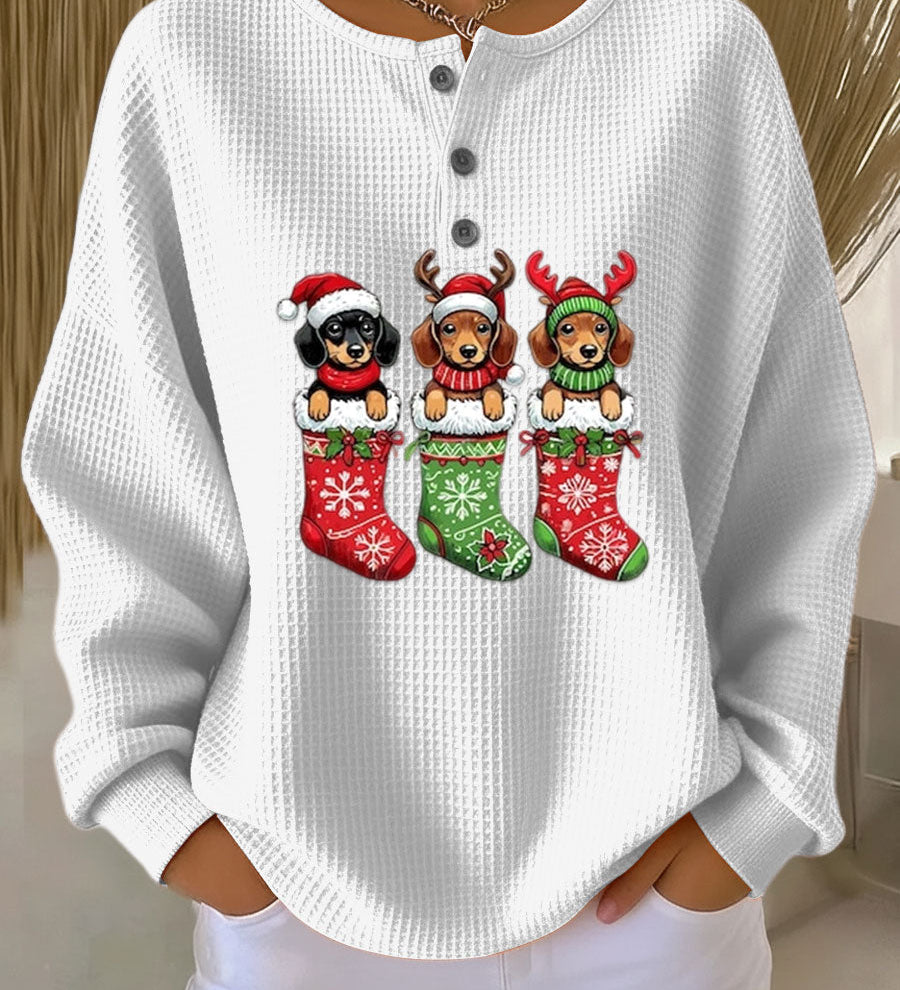 Grethe | Retro Christmas Sweater Featuring Dog Design