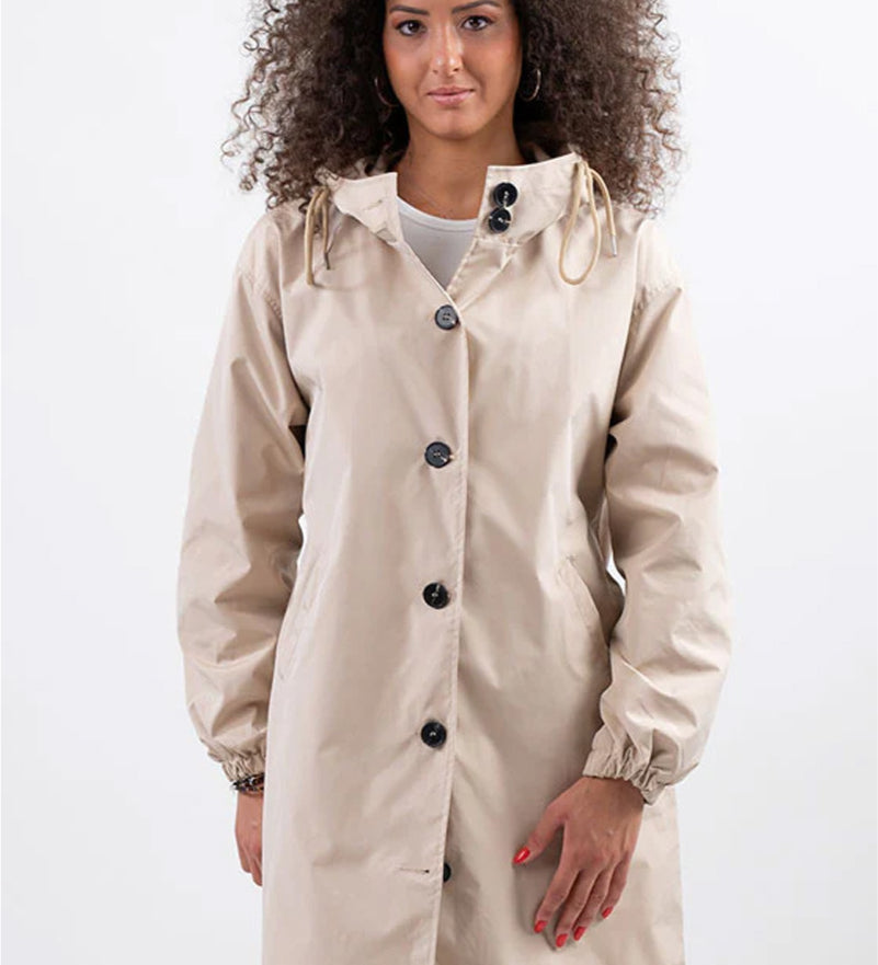Barbara | Oversized Water-Repellent Windbreaker